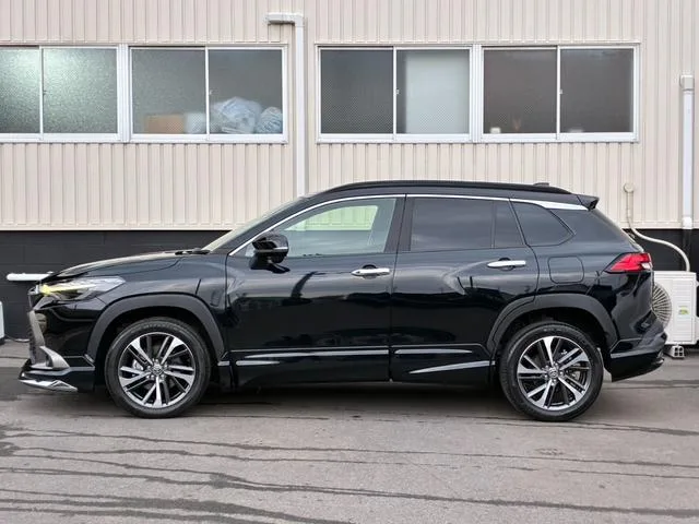 Toyota CorollaCross HYBRID Z 2022 — миниатюра 2
