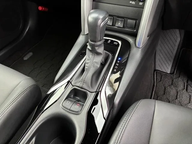 Toyota CorollaCross HYBRID Z 2022 — миниатюра 5