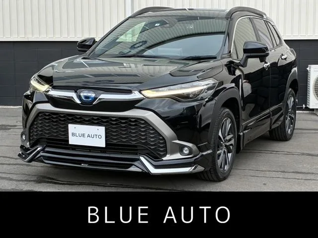 Toyota CorollaCross HYBRID Z 2022 — фото 1, купить с доставкой в Москву