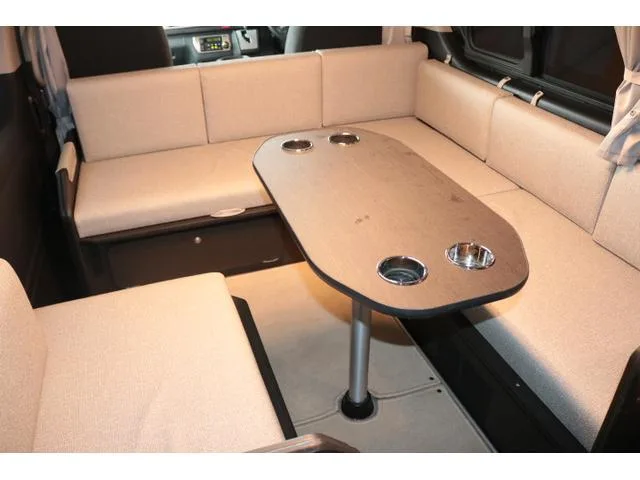 Toyota HIACE WAGON 2022 — миниатюра 3