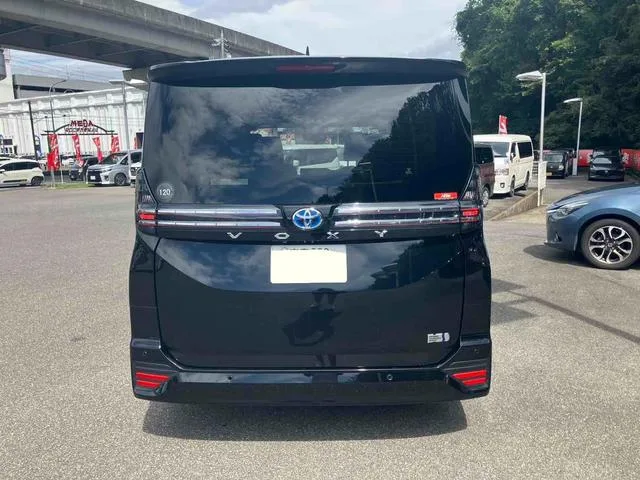 Toyota VOXY HYBRID S-Z 2023 — миниатюра 4