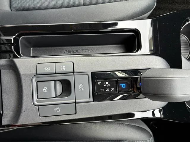 Toyota Prius X 2023 — миниатюра 5