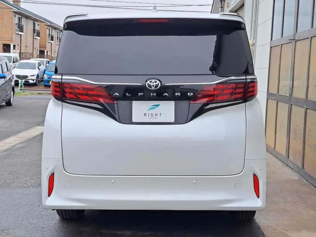 Toyota Alphard Z 2023 — миниатюра 2