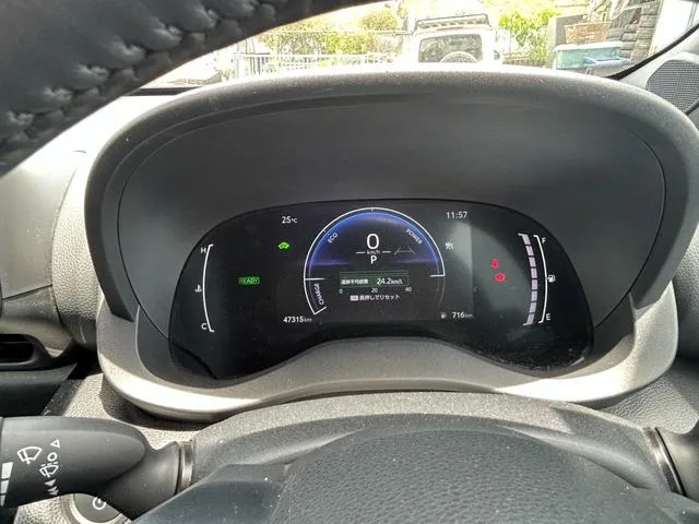 Toyota YARIS CROSS HYBRID Z 2025 — миниатюра 2
