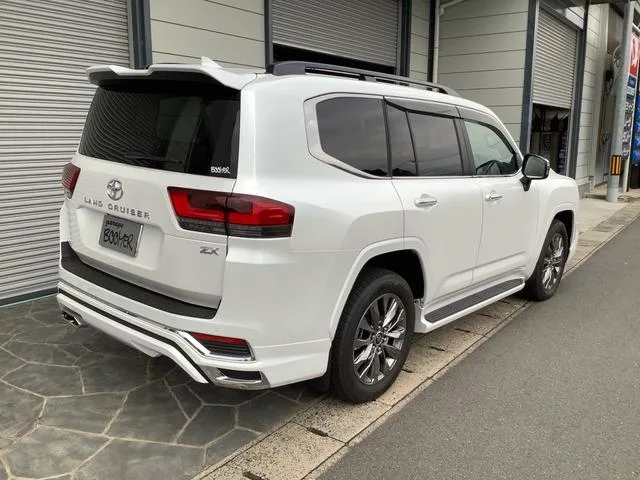 Toyota Land Cruiser ZX 2023 — миниатюра 2