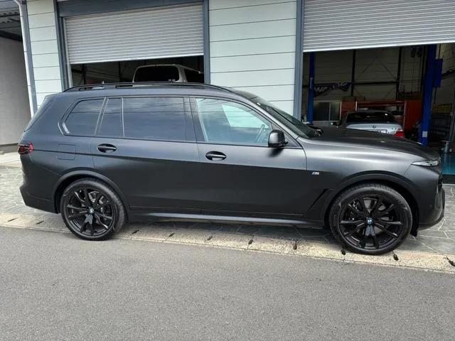 BMW X7 X DRIVE 40D BLACK-ALPHA 2025 — миниатюра 2