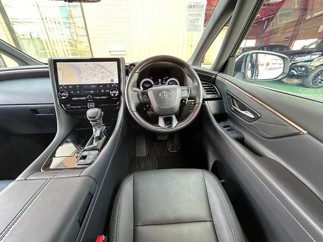 Toyota Alphard Z 2023 — миниатюра 3