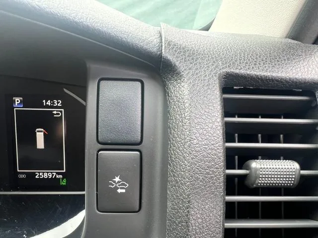 Toyota HIACE VAN 2025 — миниатюра 3