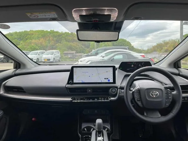 Toyota Prius Z 2024 — миниатюра 2