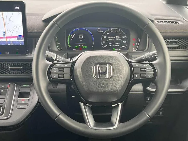 Honda STEPWAGON E:HEV SPADA PREMIUM LINE 2023 — миниатюра 3