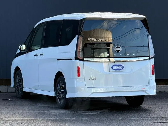 Nissan SERENA HIGHWAY STAR V 2023 — миниатюра 2