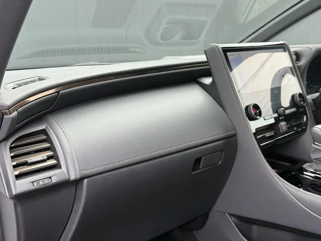 Toyota Alphard Z 2024 — миниатюра 5
