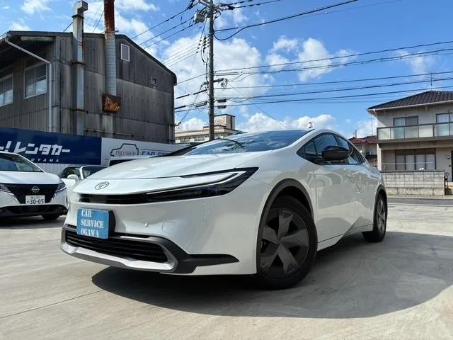 Toyota Prius U 2023 — фото 1, купить с доставкой в Москву