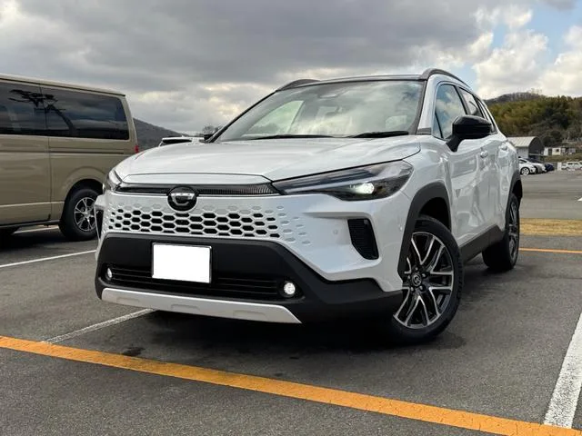 Toyota CorollaCross HYBRID Z 2026 — фото 1, купить с доставкой в Москву