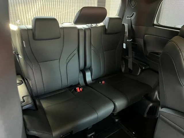Toyota ALPHARD HYBRID Z 2024 — миниатюра 4
