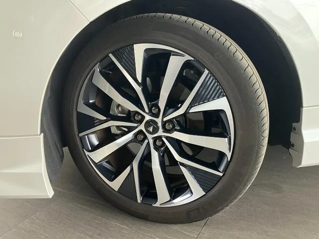 Toyota Alphard Z 2025 — миниатюра 2