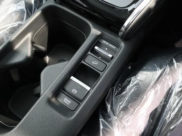 Honda VEZEL E:HEV Z 2026 — миниатюра 3