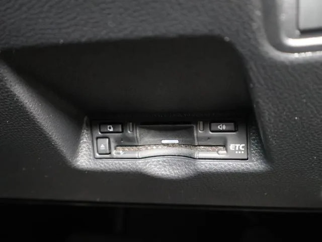 Toyota YARIS CROSS HYBRID Z 2024 — миниатюра 5