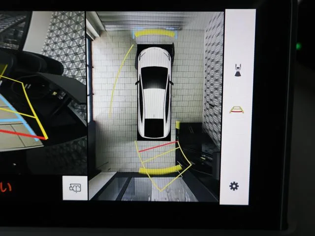 Toyota Prius Z 2023 — миниатюра 4