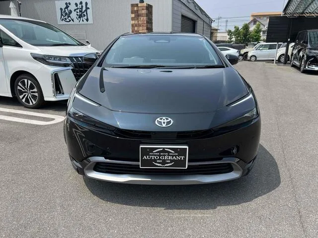 Toyota Prius Z 2023 — миниатюра 5