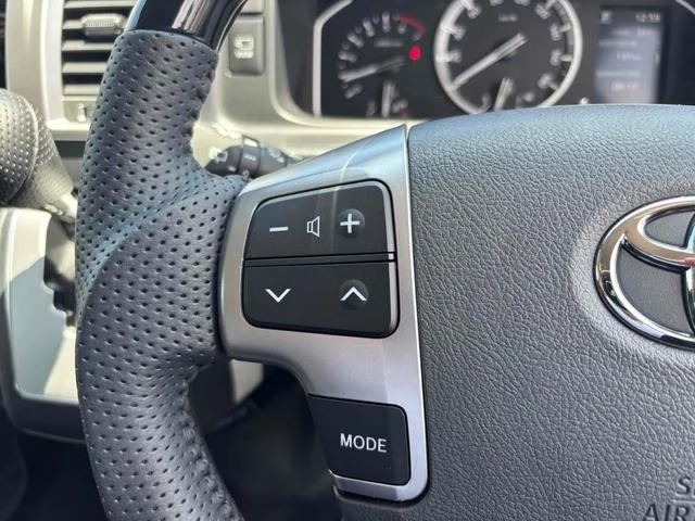 Toyota HIACE WAGON GL 2025 — миниатюра 2