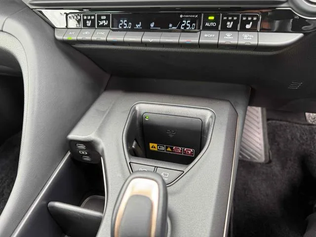 Toyota CROWN CROSSOVER RS ADVANCED 2022 — миниатюра 3