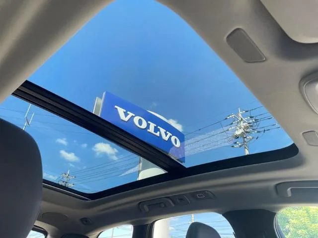 Volvo XC60 ULTRA B5 AWD 2025 — миниатюра 4