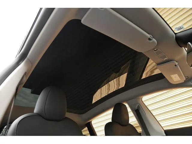 Tesla Model Y 2022 — миниатюра 5