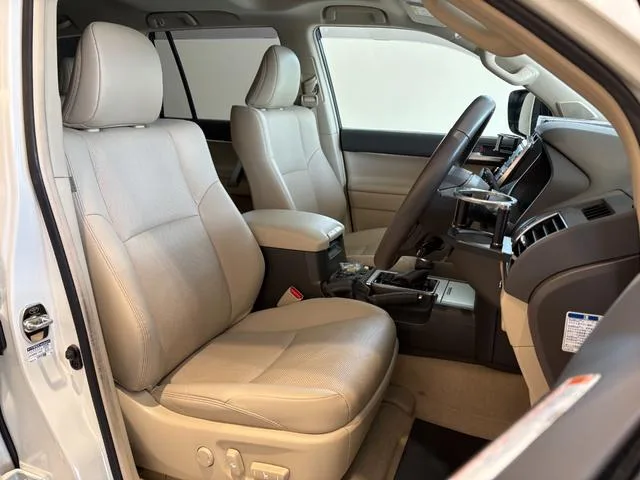 Toyota Land Cruiser Prado TX L PACKAGE MATT BLACK EDITION 2023 — миниатюра 3