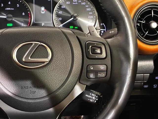 Lexus IS IS300H VERSION L 2023 — миниатюра 5