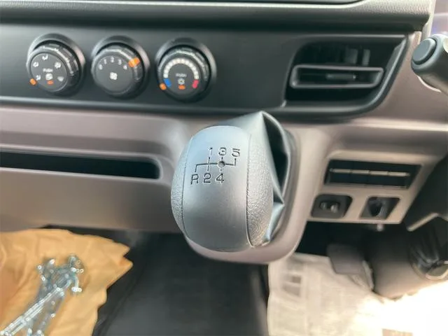 Mitsubishi Fuso CANTER DOUBLE CAB 2025 — миниатюра 2