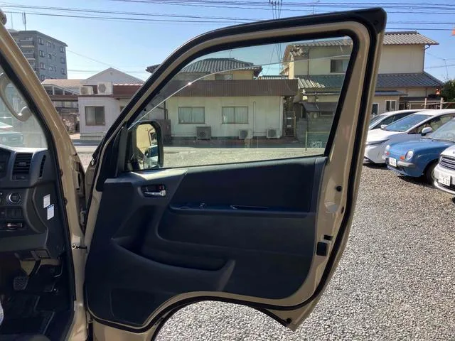 Toyota HIACE VAN DX GL PACKAGE 2025 — миниатюра 3