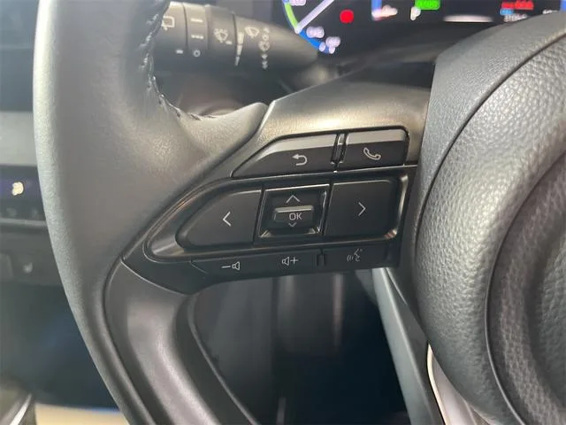 Toyota YARIS CROSS HYBRID Z 2022 — миниатюра 3