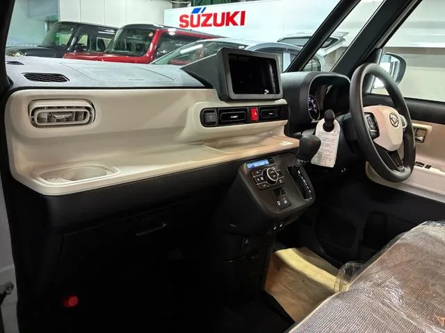 Daihatsu MOVE CANBUS STRIPES G 2025 — миниатюра 5