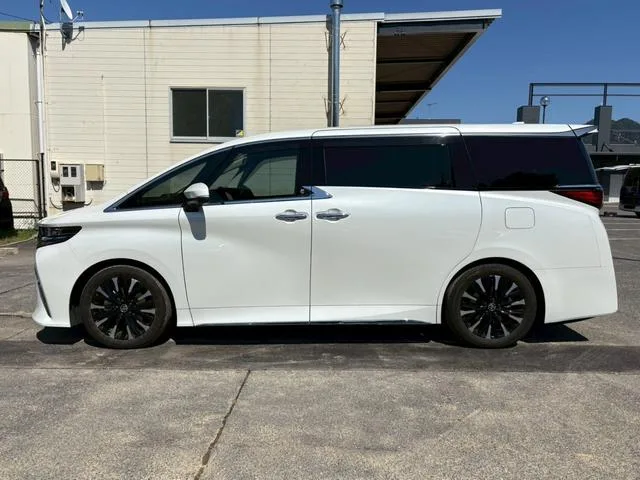 Toyota ALPHARD HYBRID EXECUTIVE LOUNGE 2024 — миниатюра 3