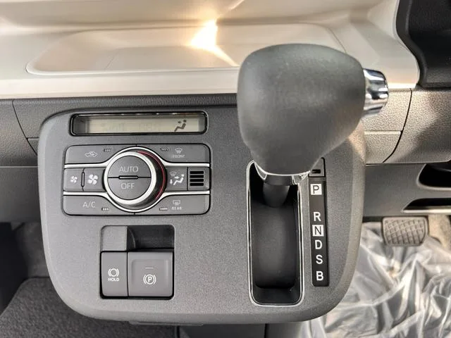 Daihatsu MOVE CANBUS STRIPES G 2025 — миниатюра 3