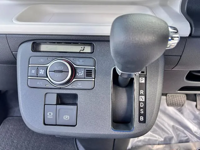 Daihatsu MOVE CANBUS STRIPES G 2025 — миниатюра 3