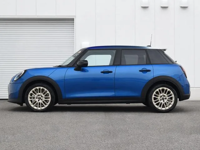 MINI MINI COOPER S FAVOURED TRIM 2025 — миниатюра 4