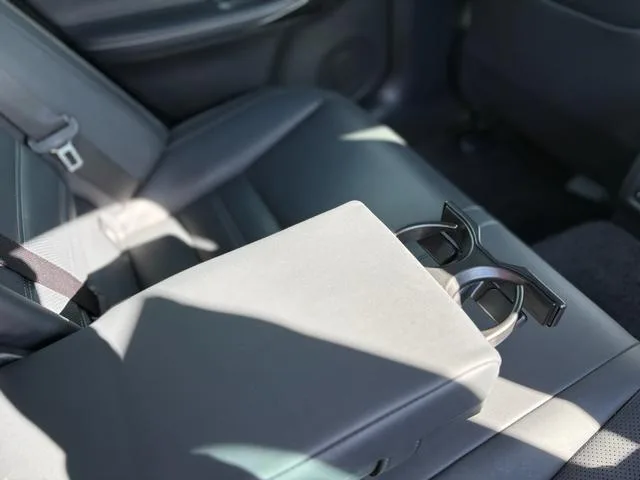 Lexus IS IS300H VERSION L 2023 — миниатюра 5