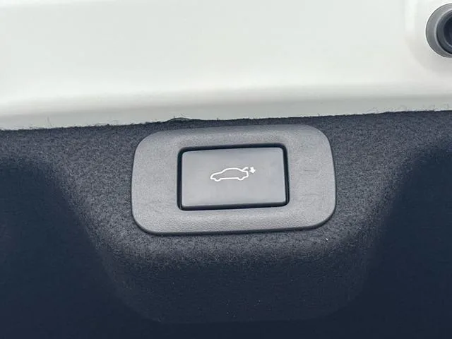 Toyota CROWN CROSSOVER 2024 — миниатюра 4