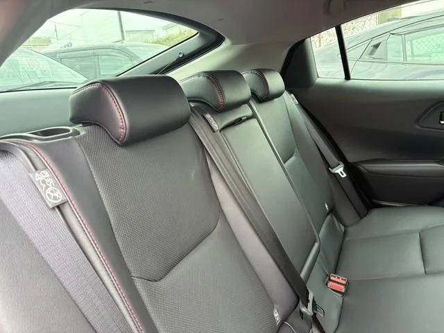 Toyota Prius Z 2024 — миниатюра 4