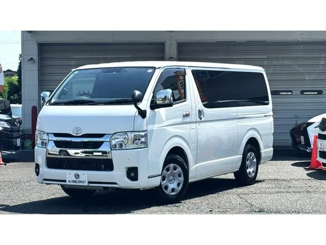 Toyota HIACE VAN LONG SUPER GL 2023 — фото 1, купить с доставкой в Москву