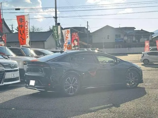 Toyota Prius Z 2024 — миниатюра 3