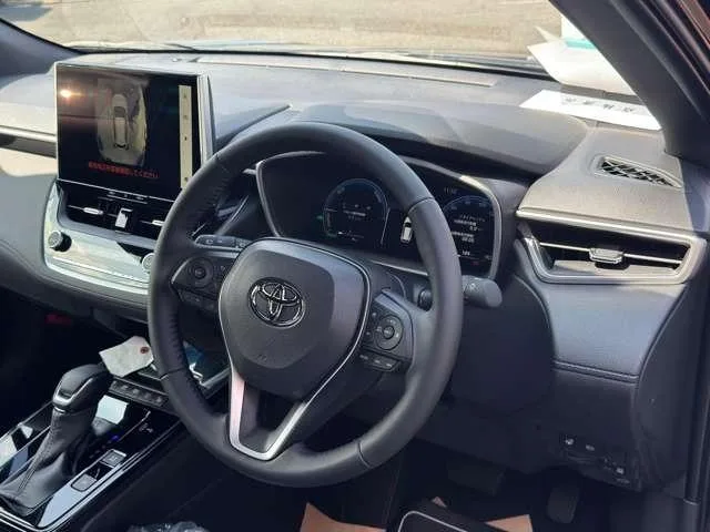 Toyota CorollaCross HYBRID Z 2026 — миниатюра 3