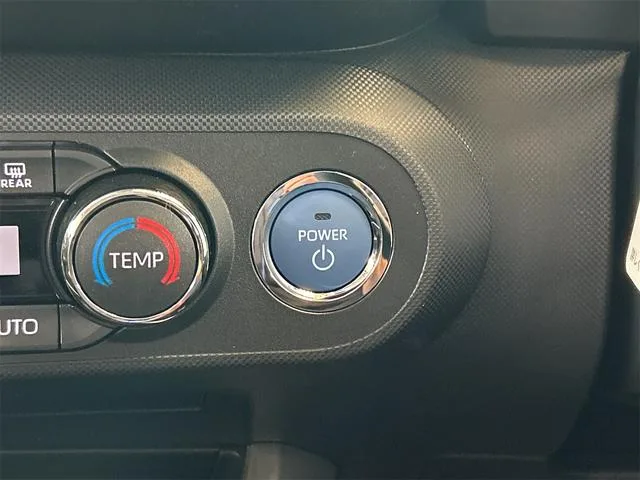 Daihatsu Rocky PREMIUM G HEV 2026 — миниатюра 2