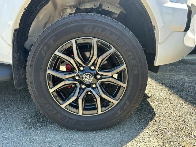 Toyota Hilux Z GR SPORT 2022 — миниатюра 3