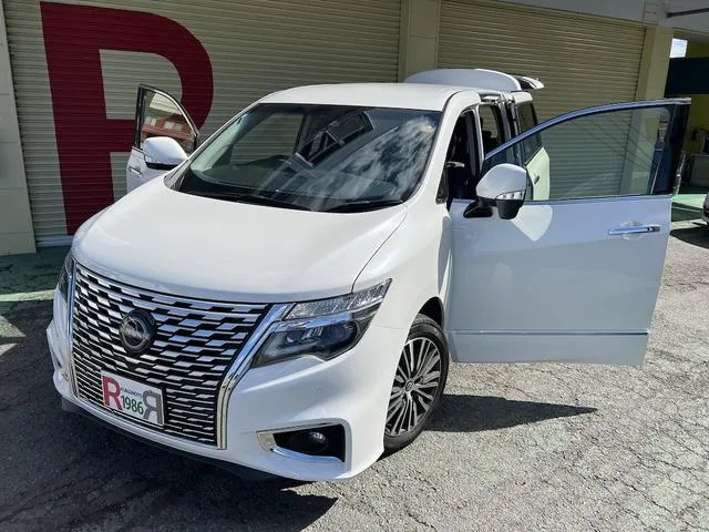 Nissan ELGRAND 250HIGHWAY STAR S 2024 — миниатюра 4