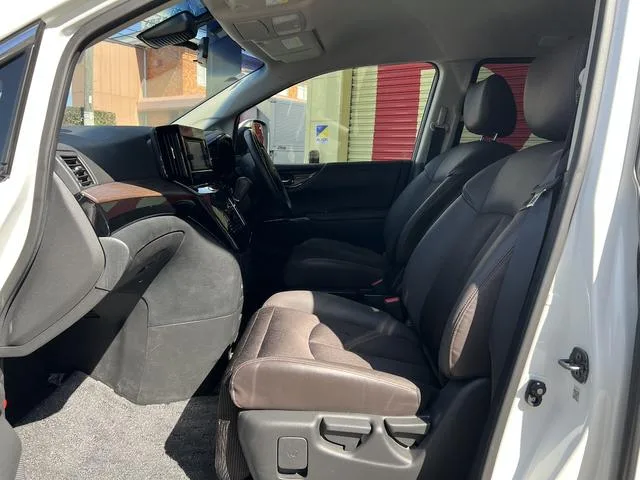 Nissan ELGRAND 250HIGHWAY STAR S 2024 — миниатюра 5