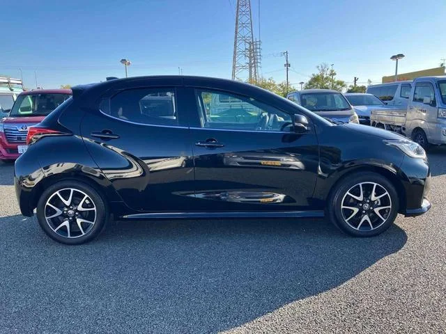 Toyota Yaris HYBRID Z 2023 — миниатюра 3