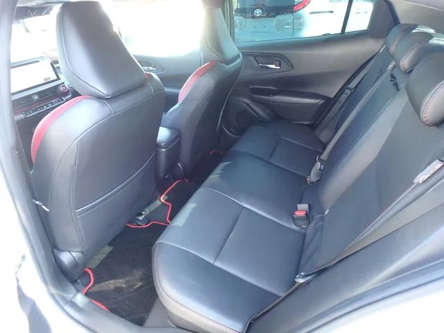 Toyota Prius Z 2023 — миниатюра 5